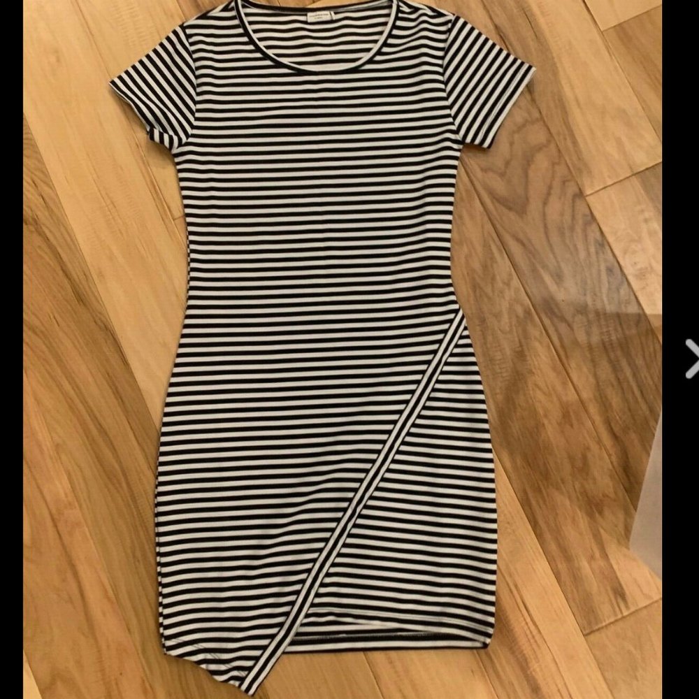 Jacqueline de Yong Striped T Shirt Dress Layered